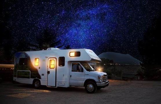 RV and Boat Loans Hero Image